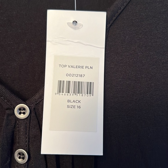 EVANS by CITY CHIC BLACK SZ 16 V NECK & SLIT SIDE TOP. - Picture 6 of 8